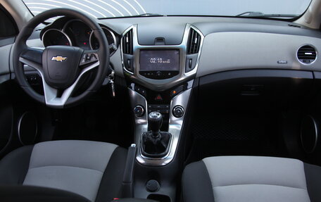 Chevrolet Cruze II, 2014 год, 823 000 рублей, 14 фотография