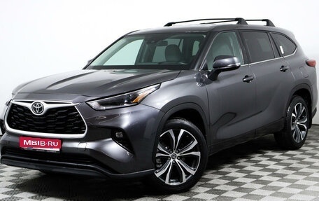 Toyota Highlander, 2021 год, 4 370 000 рублей, 1 фотография