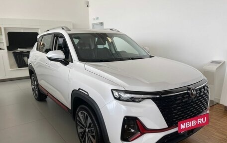 Changan CS35PLUS, 2024 год, 2 399 900 рублей, 4 фотография