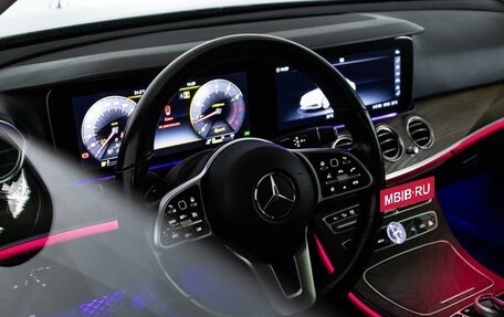 Mercedes-Benz E-Класс, 2018 год, 3 229 000 рублей, 5 фотография