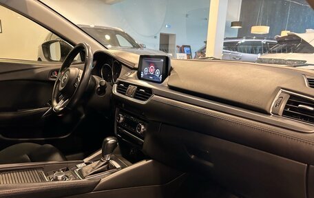 Mazda 6, 2018 год, 2 350 000 рублей, 16 фотография