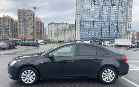 Chevrolet Cruze II, 2010 год, 815 000 рублей, 3 фотография