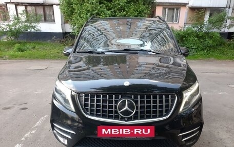 Mercedes-Benz V-Класс, 2016 год, 4 599 000 рублей, 5 фотография