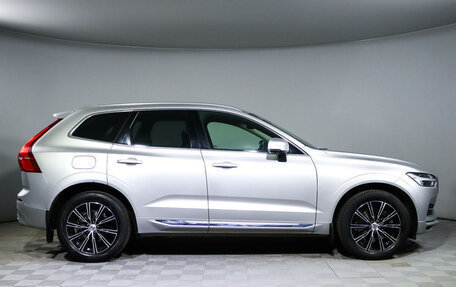 Volvo XC60 II, 2019 год, 3 600 000 рублей, 4 фотография