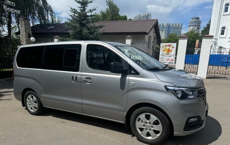 Hyundai Grand Starex Grand Starex I рестайлинг 2, 2019 год, 3 799 999 рублей, 9 фотография