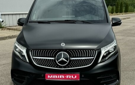 Mercedes-Benz V-Класс, 2022 год, 13 300 000 рублей, 1 фотография