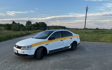 Volkswagen Jetta VI, 2014 год, 750 000 рублей, 1 фотография