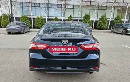 Toyota Camry, 2020 год, 3 550 000 рублей, 6 фотография