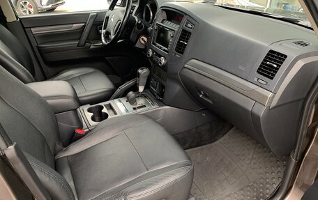 Mitsubishi Pajero IV, 2014 год, 2 310 000 рублей, 7 фотография