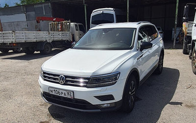 Volkswagen Tiguan II, 2019 год, 3 300 000 рублей, 1 фотография