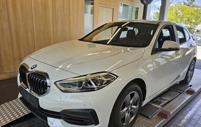 BMW 1 серия, 2021 год, 2 900 000 рублей, 1 фотография