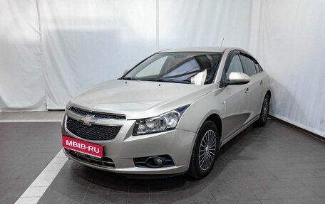 Chevrolet Cruze II, 2010 год, 735 000 рублей, 1 фотография