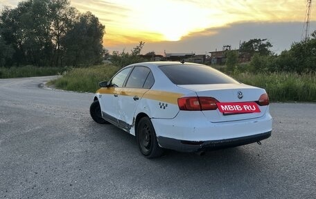 Volkswagen Jetta VI, 2014 год, 750 000 рублей, 6 фотография