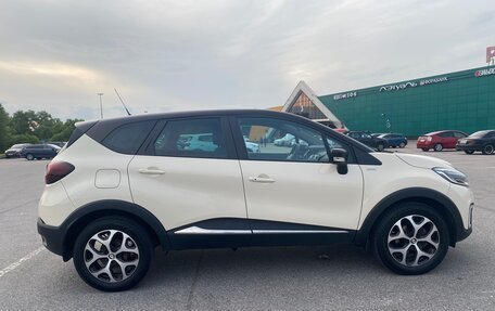 Renault Kaptur I рестайлинг, 2019 год, 1 700 000 рублей, 5 фотография