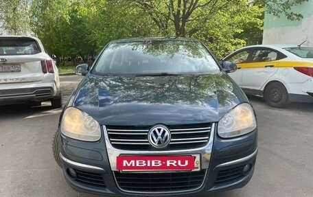 Volkswagen Jetta VI, 2007 год, 794 499 рублей, 2 фотография