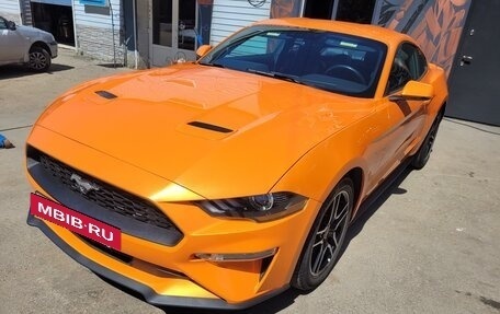 Ford Mustang VI рестайлинг, 2019 год, 3 200 000 рублей, 3 фотография