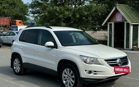 Volkswagen Tiguan I, 2011 год, 1 500 000 рублей, 2 фотография