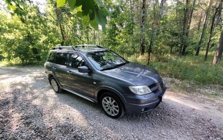 Mitsubishi Outlander III рестайлинг 3, 2006 год, 777 777 рублей, 2 фотография