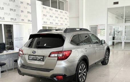 Subaru Outback IV рестайлинг, 2017 год, 2 698 000 рублей, 4 фотография