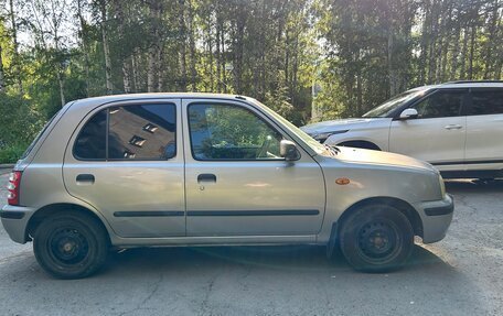 Nissan March II, 2000 год, 300 000 рублей, 2 фотография