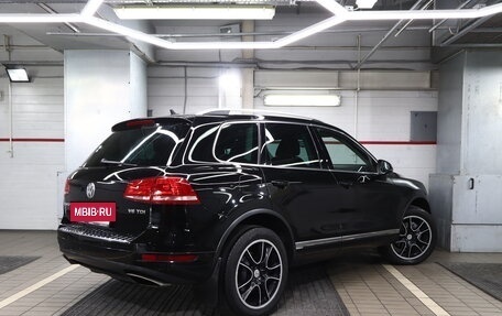 Volkswagen Touareg III, 2013 год, 2 350 000 рублей, 2 фотография