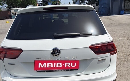 Volkswagen Tiguan II, 2019 год, 3 300 000 рублей, 3 фотография