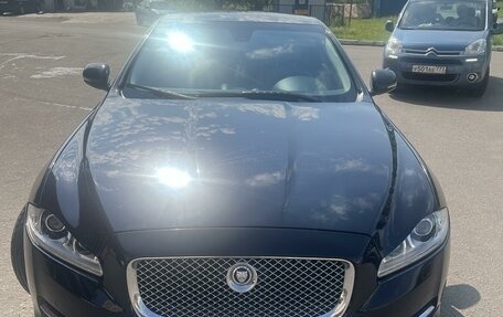 Jaguar XJ IV (X351), 2013 год, 2 700 000 рублей, 2 фотография