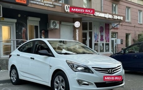 Hyundai Solaris II рестайлинг, 2015 год, 1 250 000 рублей, 3 фотография