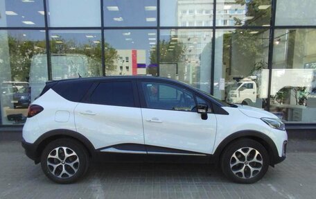 Renault Kaptur I рестайлинг, 2016 год, 1 450 111 рублей, 4 фотография