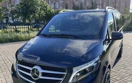 Mercedes-Benz V-Класс, 2019 год, 7 500 000 рублей, 10 фотография