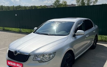 Skoda Superb III рестайлинг, 2011 год, 1 000 000 рублей, 1 фотография