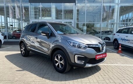 Renault Kaptur I рестайлинг, 2021 год, 1 740 000 рублей, 1 фотография