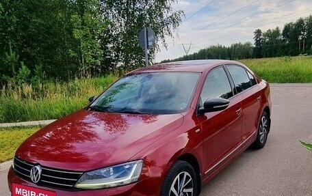 Volkswagen Jetta VI, 2018 год, 1 700 000 рублей, 2 фотография