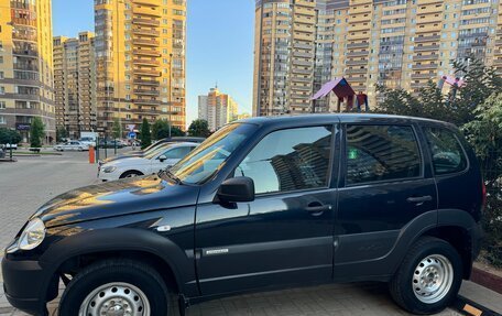 Chevrolet Niva I рестайлинг, 2016 год, 770 000 рублей, 4 фотография