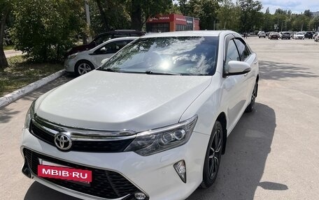 Toyota Camry, 2017 год, 2 585 000 рублей, 5 фотография