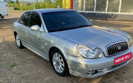 Hyundai Sonata IV рестайлинг, 2004 год, 380 000 рублей, 1 фотография