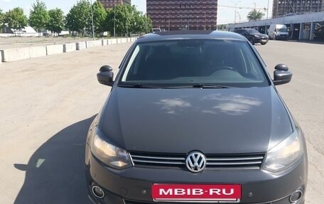 Volkswagen Polo VI (EU Market), 2013 год, 1 000 000 рублей, 2 фотография