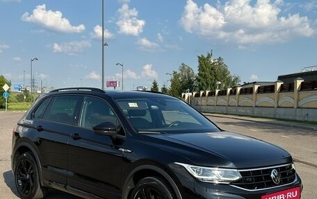 Volkswagen Tiguan II, 2021 год, 4 500 000 рублей, 3 фотография