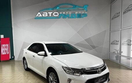 Toyota Camry, 2017 год, 2 579 000 рублей, 2 фотография