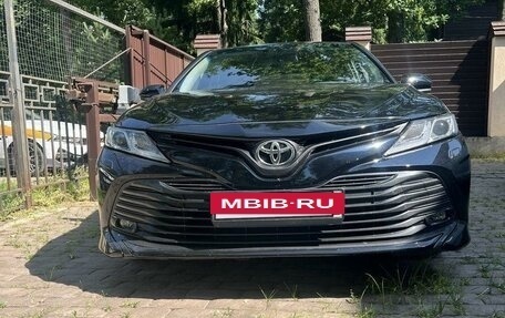 Toyota Camry, 2019 год, 2 530 000 рублей, 3 фотография