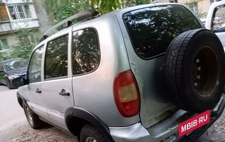 Chevrolet Niva I рестайлинг, 2004 год, 245 000 рублей, 3 фотография