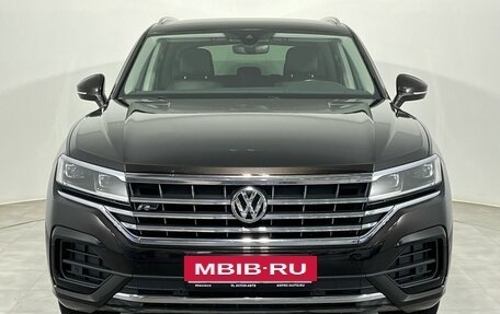 Volkswagen Touareg III, 2018 год, 5 999 000 рублей, 6 фотография