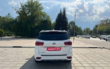 KIA Carnival III, 2019 год, 5 фотография