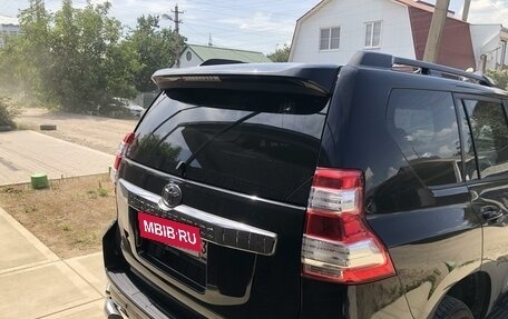 Toyota Land Cruiser Prado 150 рестайлинг 2, 2015 год, 3 400 000 рублей, 6 фотография