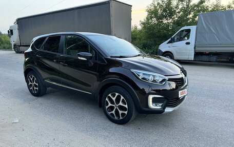 Renault Kaptur I рестайлинг, 2016 год, 1 790 000 рублей, 2 фотография