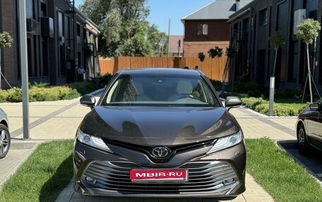 Toyota Camry, 2019 год, 3 150 000 рублей, 2 фотография