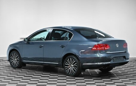 Volkswagen Passat B7, 2011 год, 879 000 рублей, 4 фотография