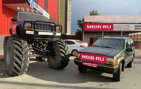 Jeep Grand Cherokee, 1995 год, 630 000 рублей, 2 фотография