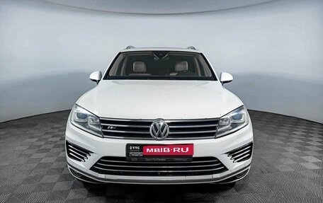 Volkswagen Touareg III, 2016 год, 3 169 000 рублей, 2 фотография