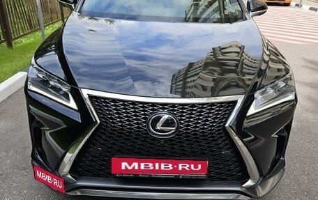 Lexus RX IV рестайлинг, 2019 год, 5 600 000 рублей, 3 фотография